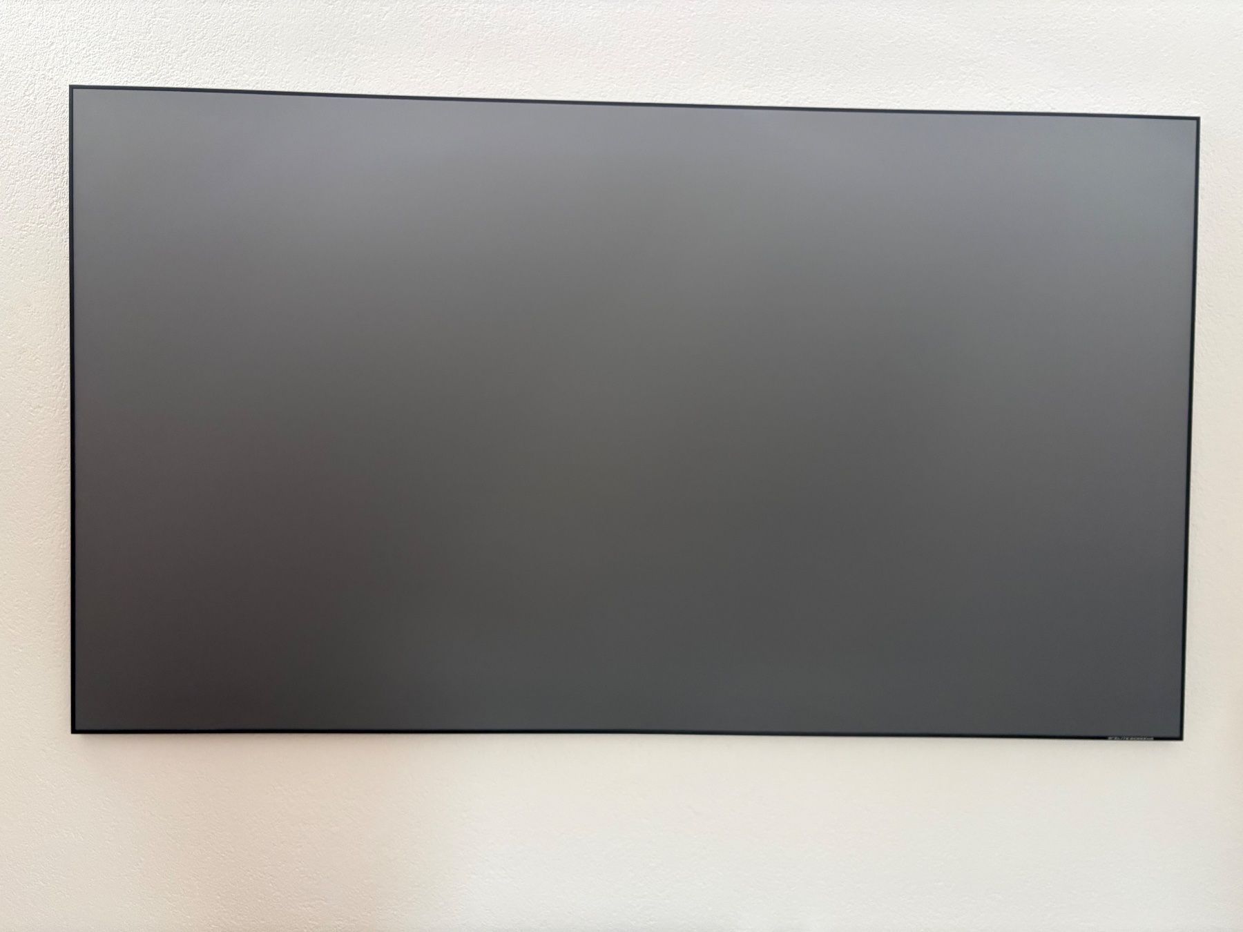 Elite Screens Aeon Edge Free 100