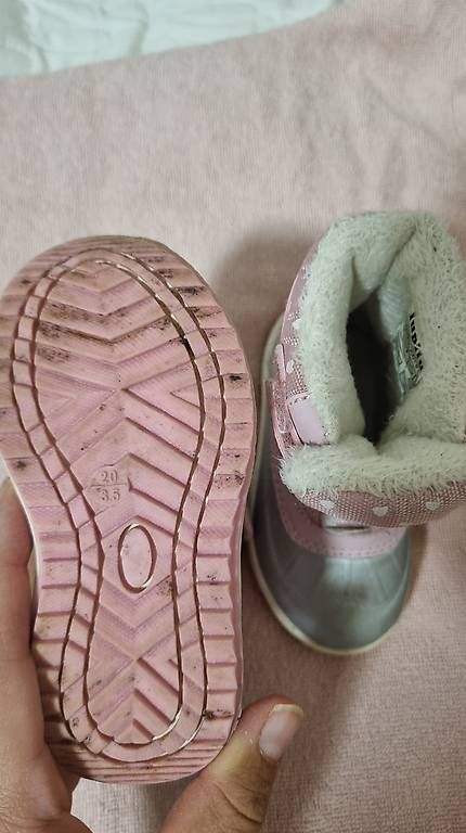 Scarpe per ragazze: Winterschuhe Grösse 20 – Usato da Dietlikon venduto da Angelika94 1