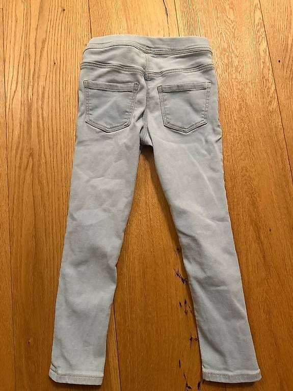 Hosen: C&A Jeans Jegging Light Blue Gr. 122 – Gebraucht aus Luzern von La_sfinge 1