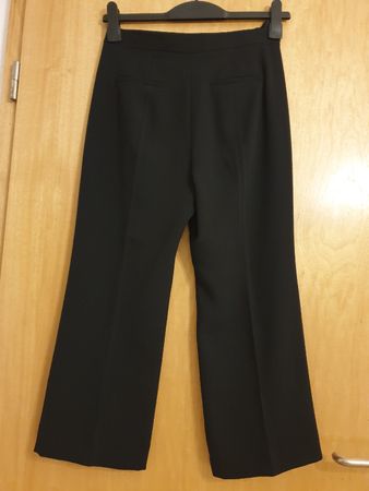 Pantalon court neuf, i BLUES (Max Mara), XS/S, polyester