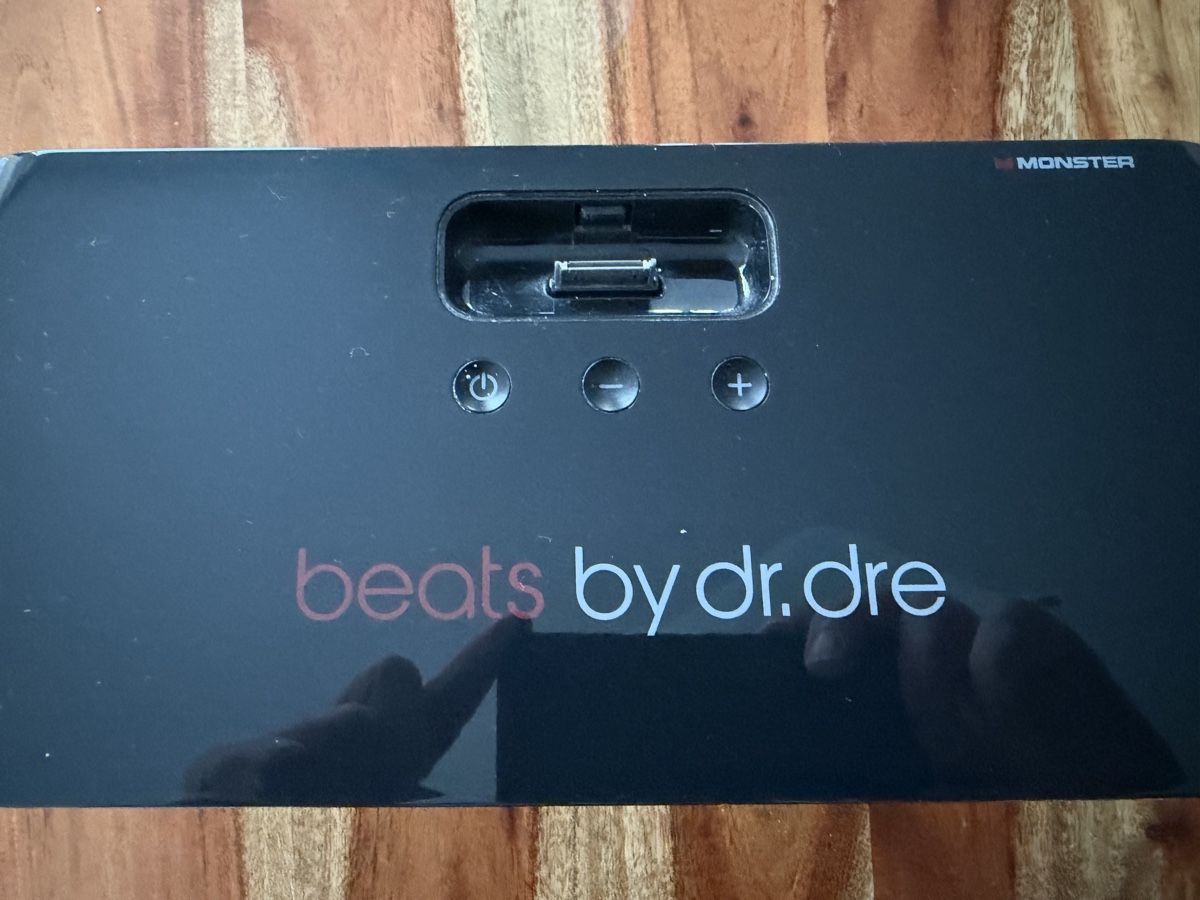 Beats Casse acustiche: Beats by Dr. Dre Beatbox Portable Lautsprecher, schwarz – Usato da Widnau venduto da Doctor_Hemp 2