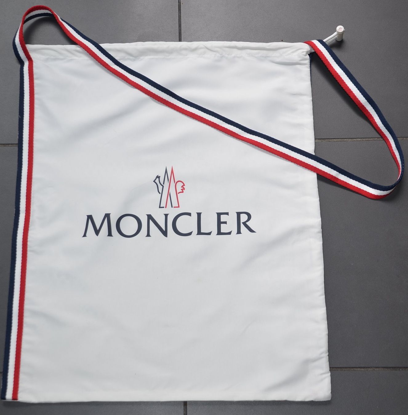 Moncler Taschen: Moncler Tasche / sac Crossbody – Gebraucht aus Collonges von arashee 2
