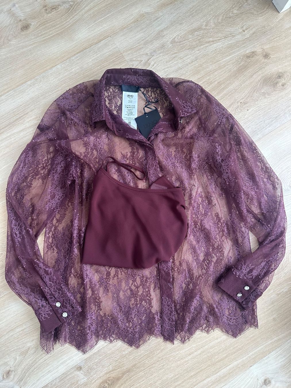 Liu Jo Top: Spitzenbluse von Liu Jo – Nuovo (secondo la descrizione) da Einsiedeln venduto da bet_6nlq