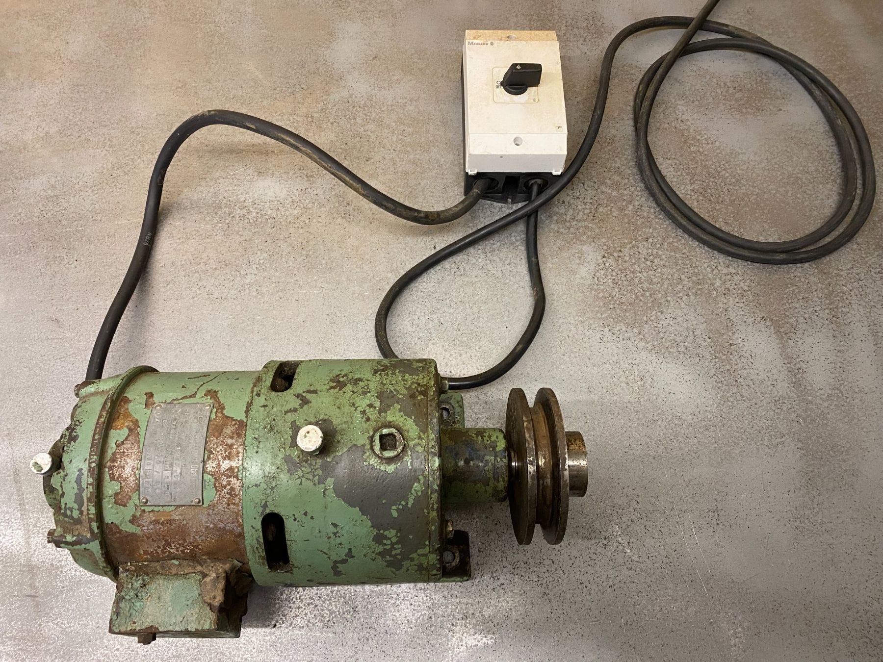 Moteurs: Alter Elektromotor – D'occasion à Schönenbuch par Laubfrosch05
