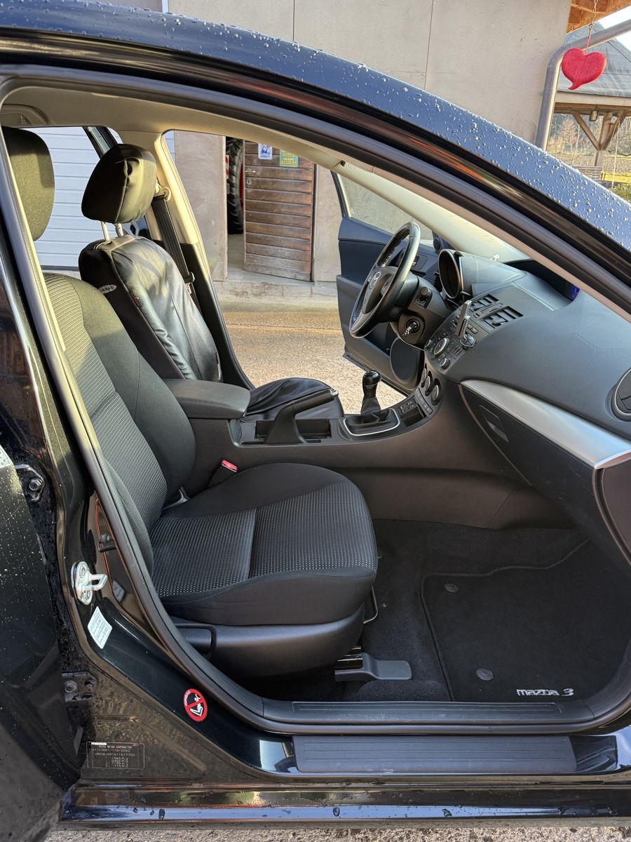 Mazda Autos: Mazda 3 2.2 CD MP 5d Excl. Plus – D'occasion à Lenzburg par man_n8mj 6