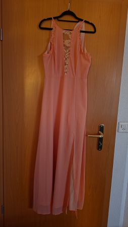 Abendkleid lang Koralle Grösse M guter Zustand