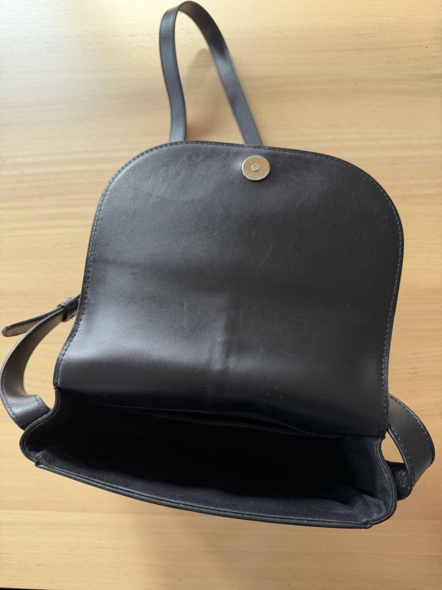 Apc Taschen für Damen: APC Betty Handtasche – Gebraucht aus Ennetbaden von b617 2