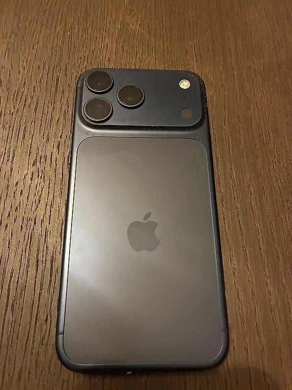 Portables: Iphone 17Pro Max – D'occasion à Glattpark(Opfikon) par ric_y5yd 1