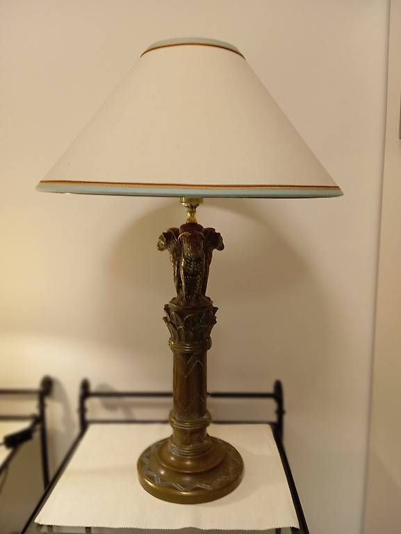 Lampen: Couchtischlampe im afrikanischen Stil – Gebraucht aus Neu St. Johann von voghelm