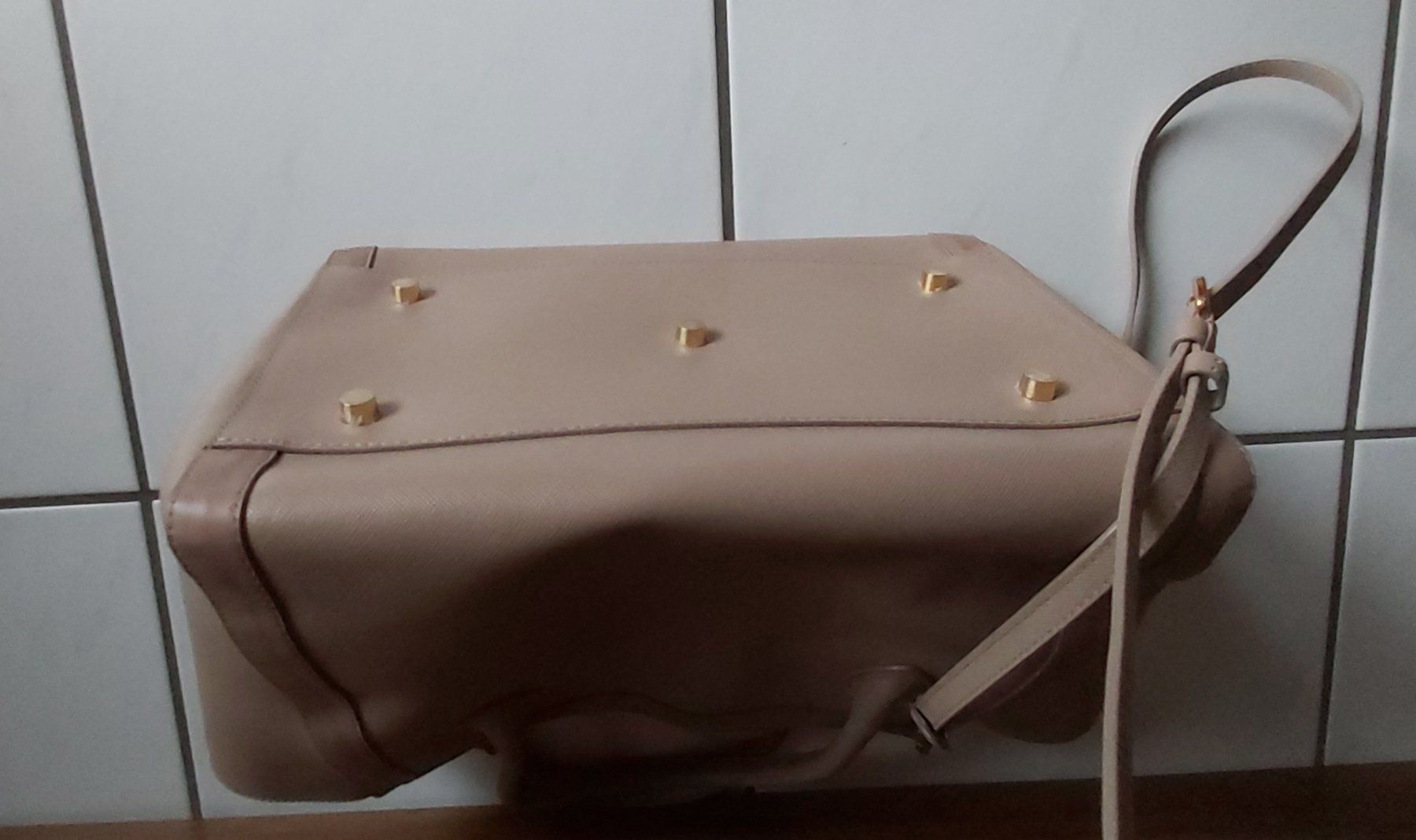 Taschen für Damen: Tanah Rhea Handtasche, beige – Neu (gemäss Beschreibung) aus Greppen von 86Sina 7