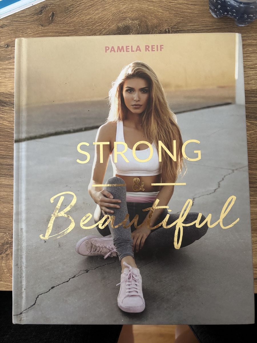 Bücher: Pamela Reif Strong & Beautiful – Gebraucht aus Lyss von Prinzess99