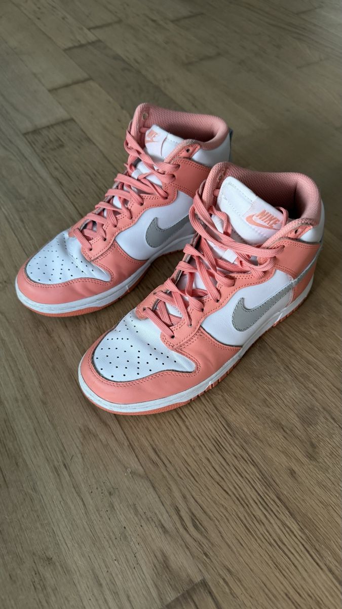 Damenschuhe: Nike Dunk High – Gebraucht aus Zollikofen von kamilatyminska