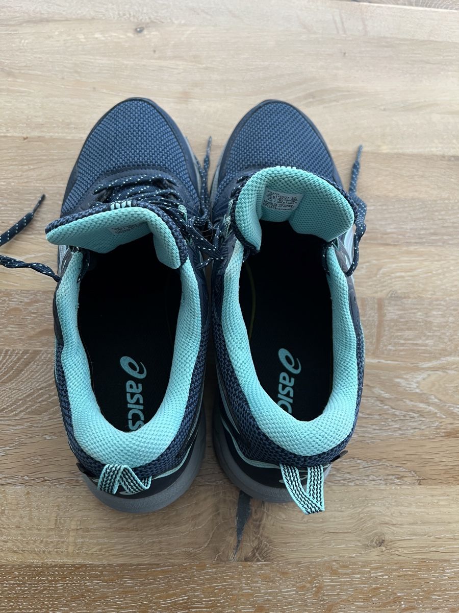 Asics Herrenschuhe: Turnschuh Asics – Gebraucht aus Rüfenacht BE von pafl 1