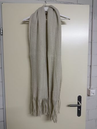 Schal mit Glitzereffekt
