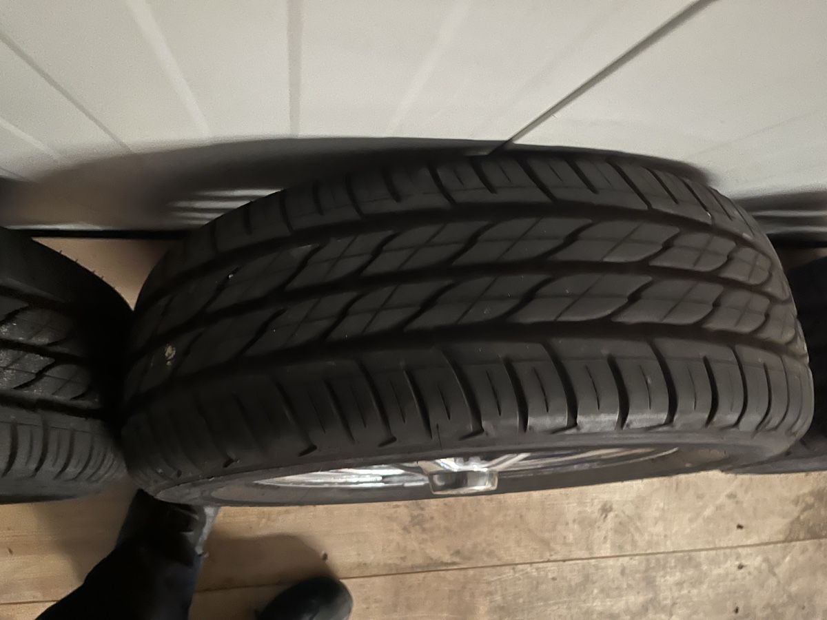 MG Automobili: MGB Original Felgen mit Bereifung – Usato da Koppigen venduto da X-drive 1