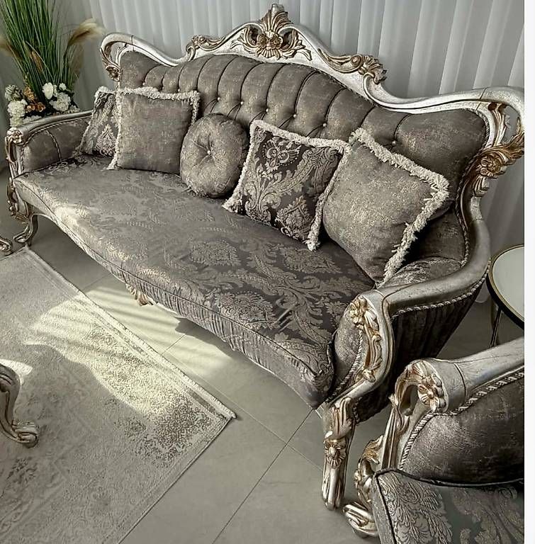 Divani: Salon baroque complet: canapés, fauteuils, table basse! – Usato da Bussigny venduto da sal_ww5z 2