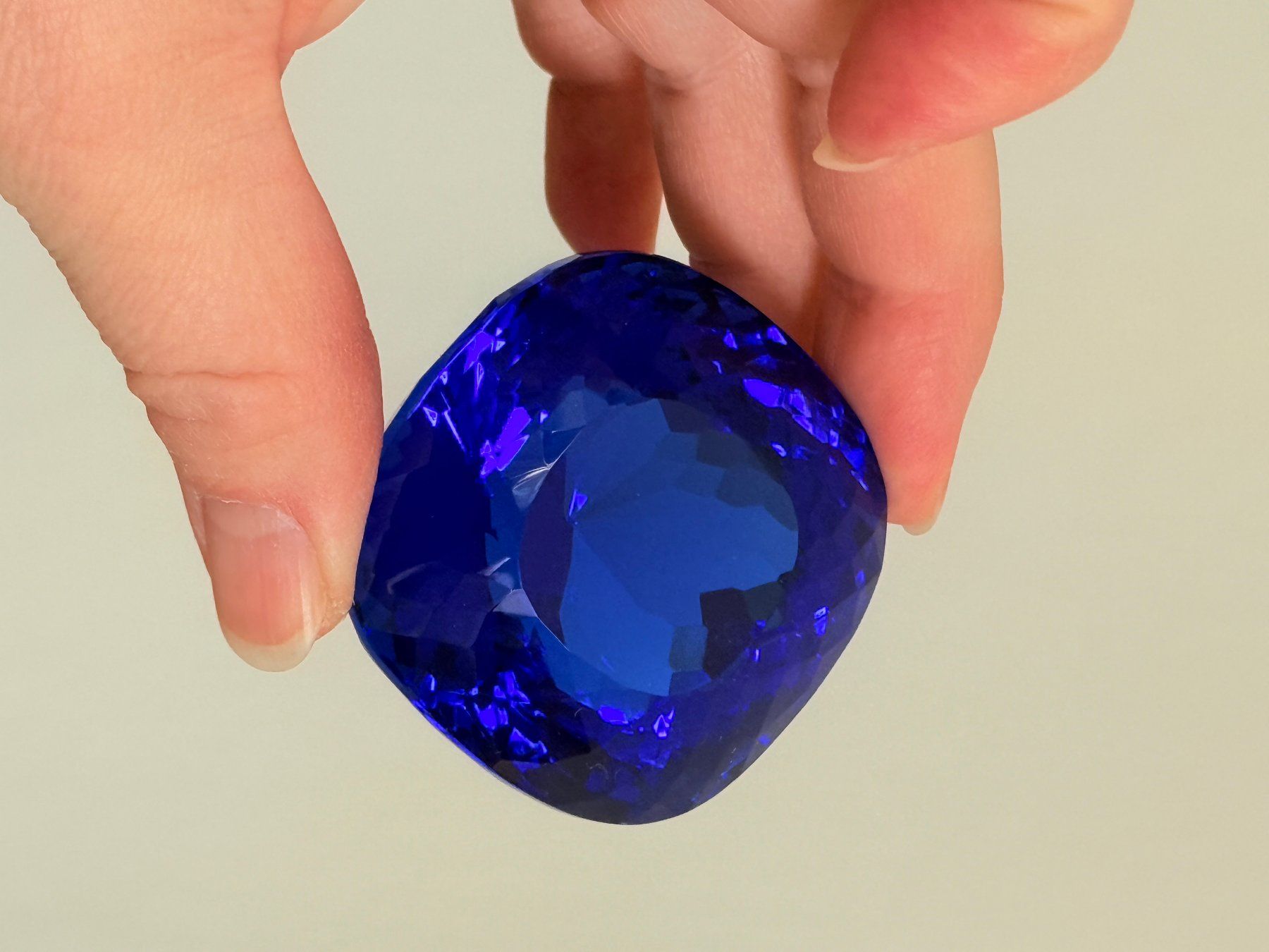 Pietre preziose: 495.45 CT Certified Beautiful Large Gemstone – Nuovo e nell'imballaggio originale da Genève venduto da AWWA 4