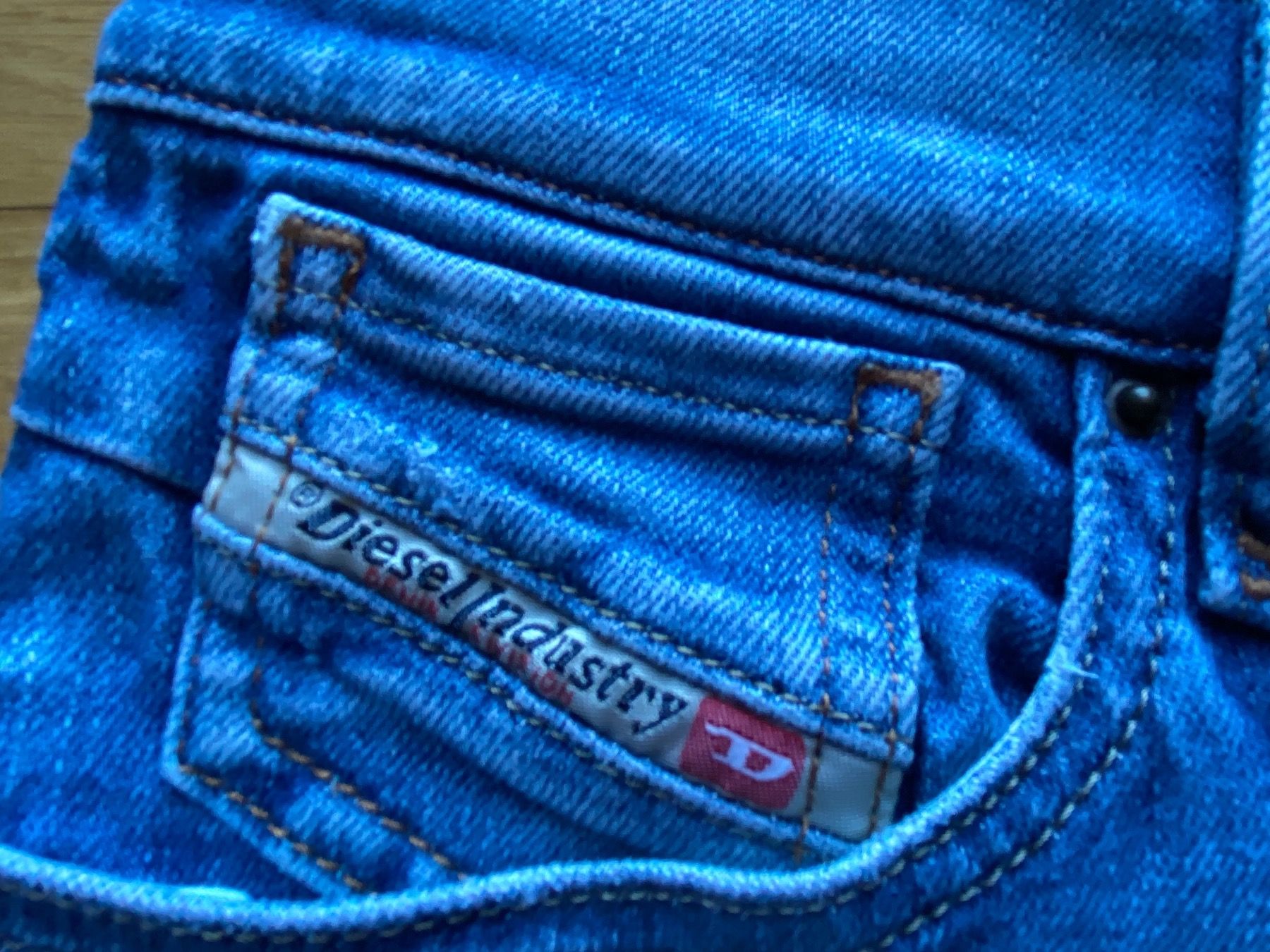 Diesel Jeans: Diesel Jeans Damen – Usato da Zürich venduto da ConnieS01