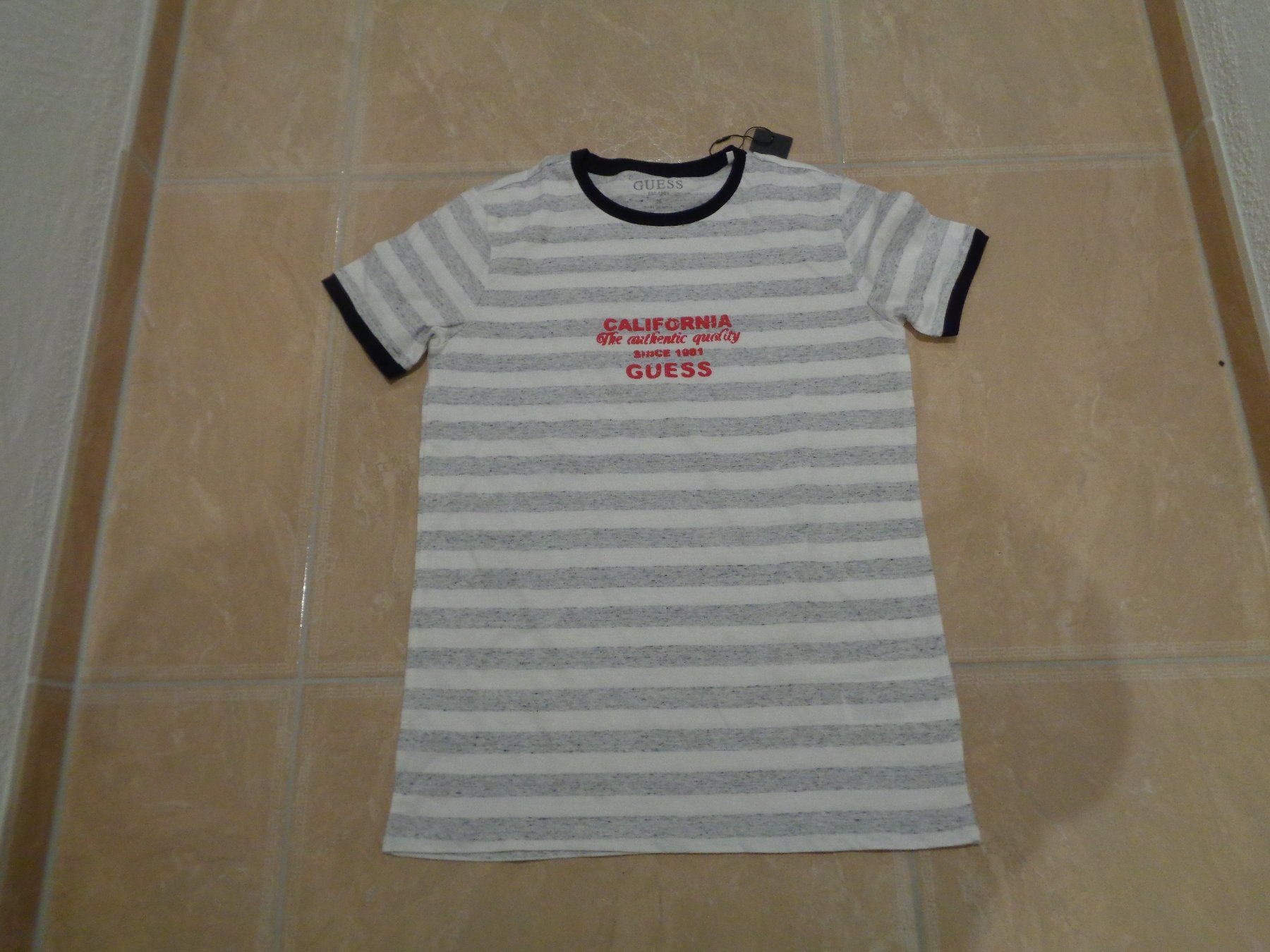 Guess Camicette, T-shirt & Top: Guess neues shirt, 16J 170 – Nuovo e nell'imballaggio originale da Klingnau venduto da Markus14