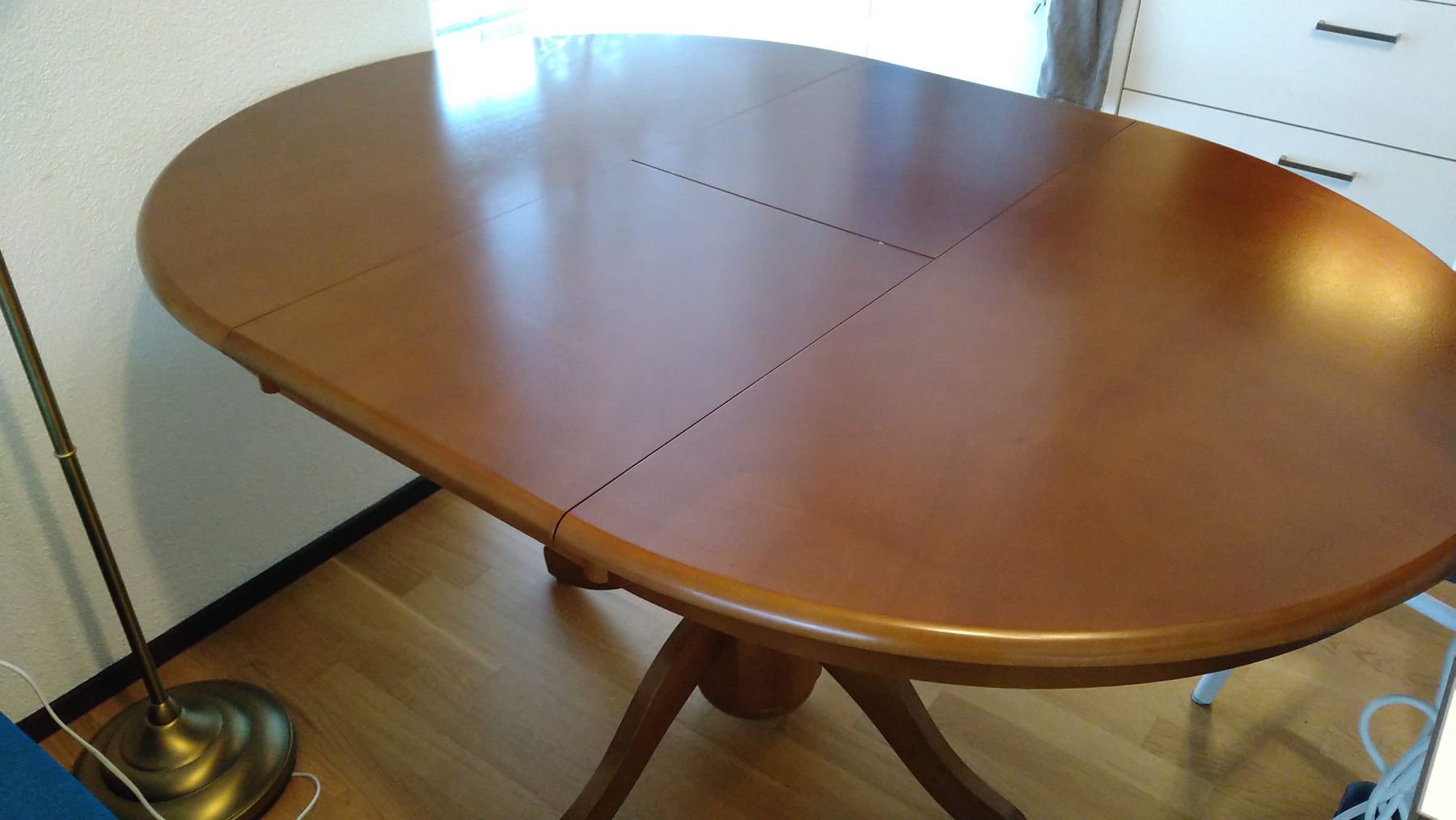Tische: Last 2 days available!! Extendable solid wood Dining Table – Neu (gemäss Beschreibung) aus Cham von mmi_7gt5 6