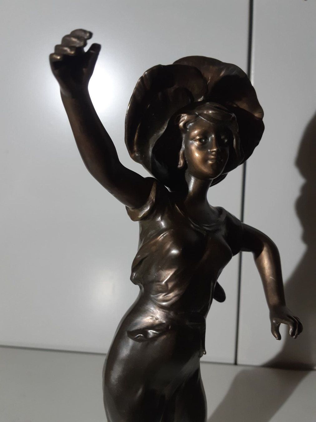 Sculture & Statue: Bronze Dame mit Hut – Usato da Grindelwald venduto da carro5 7