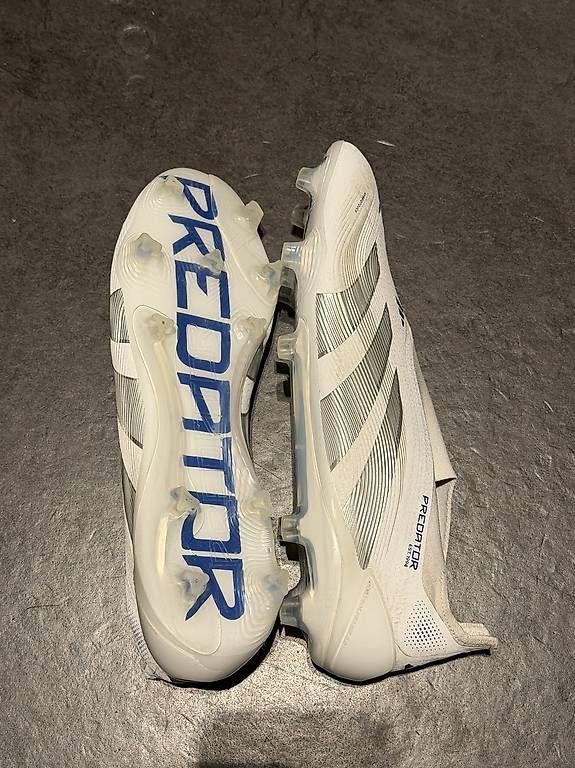 Chaussures hommes: adidas predator laceless – D'occasion à Hünenberg See par broglisvintage 1