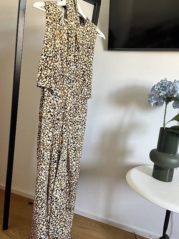 Kleider: Phase Eight Kleid neu & ungetragen, Grösse 36 – Gebraucht aus Burgdorf von lea_99hp 3
