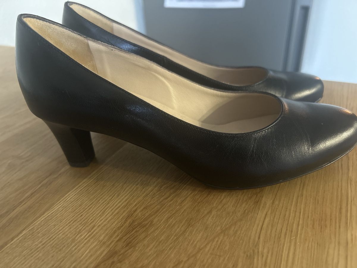 Kaiser Damenschuhe: Peter Kaiser Schuhe schwarz 3 1/2 – Gebraucht aus Allschwil von ringelblume69 1