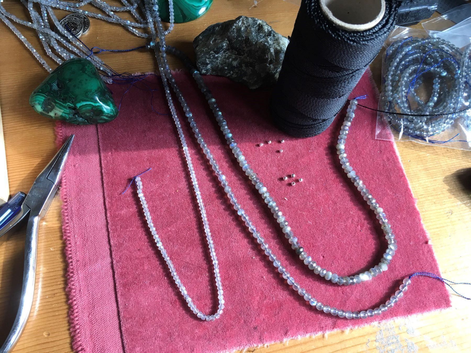Bracciali & Braccialetti: Labradorit, Armband aus Makramee – Nuovo e nell'imballaggio originale da Zürich venduto da MEVAS-Schmuck 4