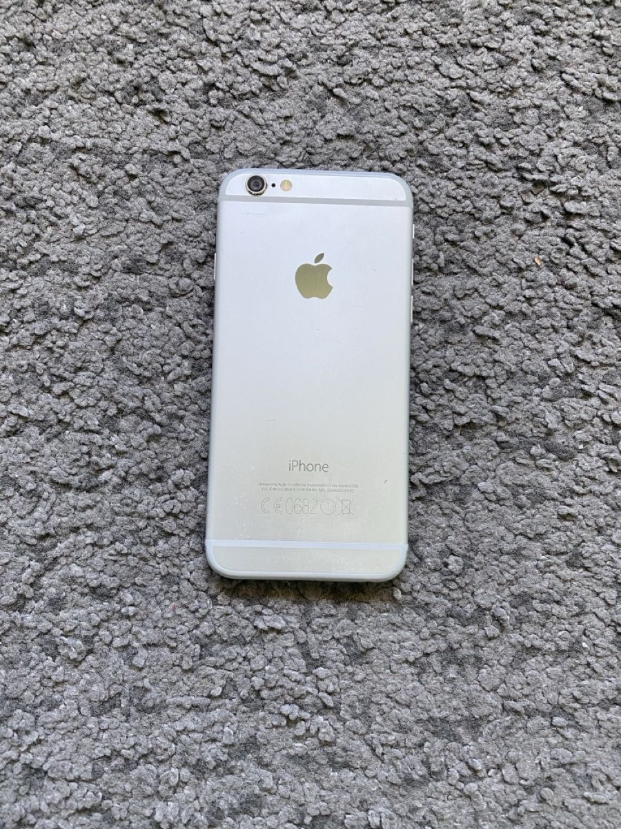 Apple Telefoni cellulari / Smartphones: iPhone 6 64GB 82% Argent -N.20 – Usato da Genève venduto da eth_6qs6
