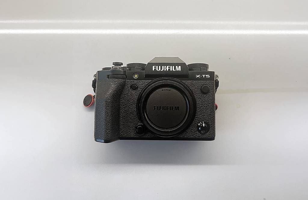 Fujifilm Appareil photo: Fujifilm XT-5, Fuji XT5 – D'occasion à Weggis par PaddyJo