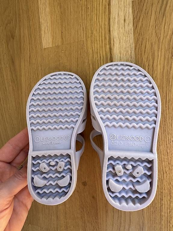 Schuhe für Jungen: Liewood Badesandalen Gr. 23 – Gebraucht aus Zürich von LovieDovie 2