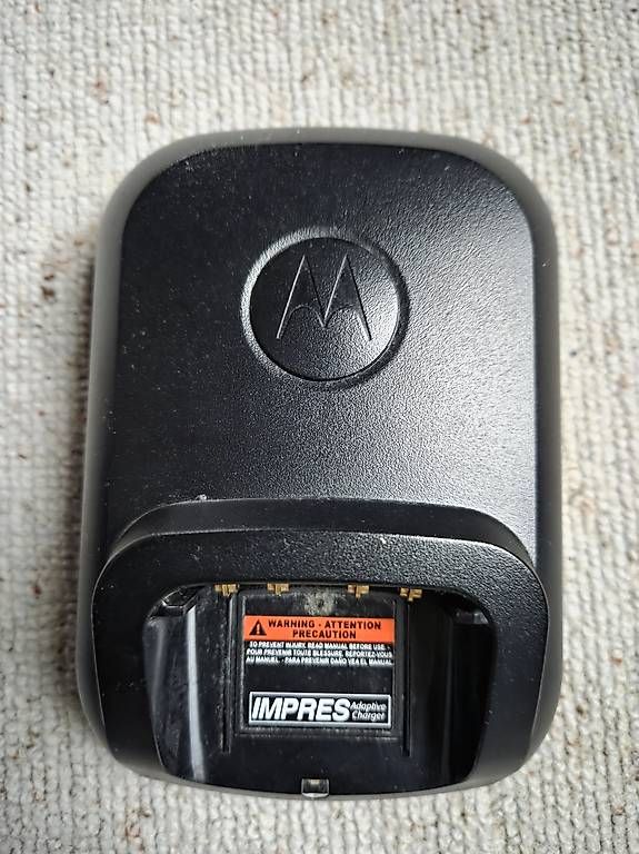 Caricabatterie: Ladestation zu Motorola Dp 3... & 4... – Usato da Lenzburg venduto da Icebox3