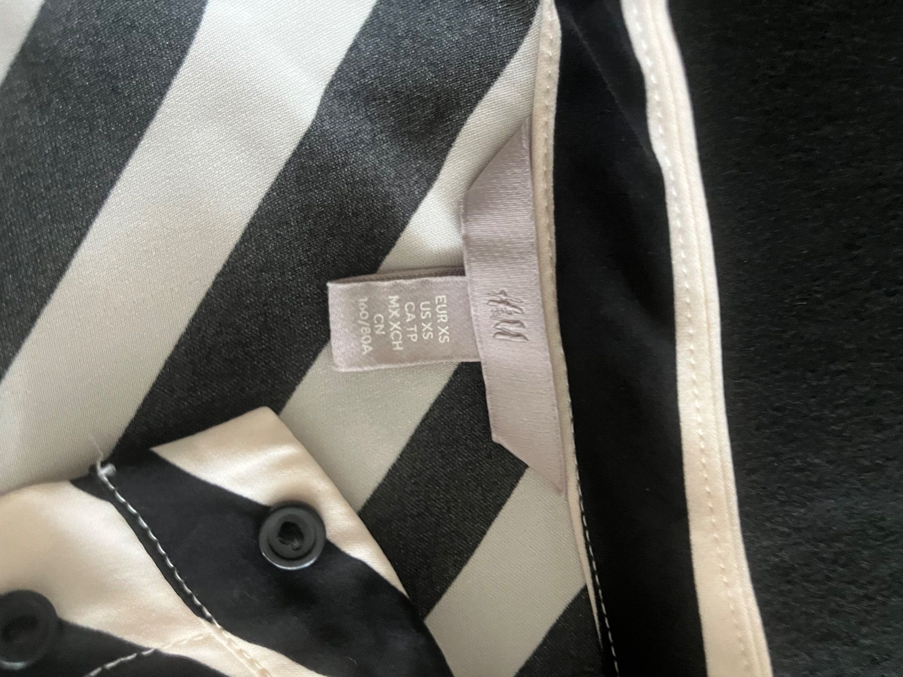 Camicette: Damen Kleid schwarz/weiss gestreift – Nuovo (secondo la descrizione) da Olten venduto da sae_82z2 6