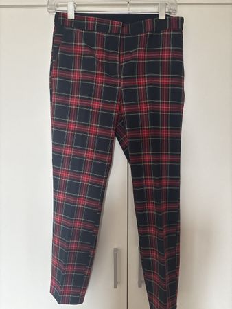Zara Hose mit Tartanmuster, ideal für den Winter!