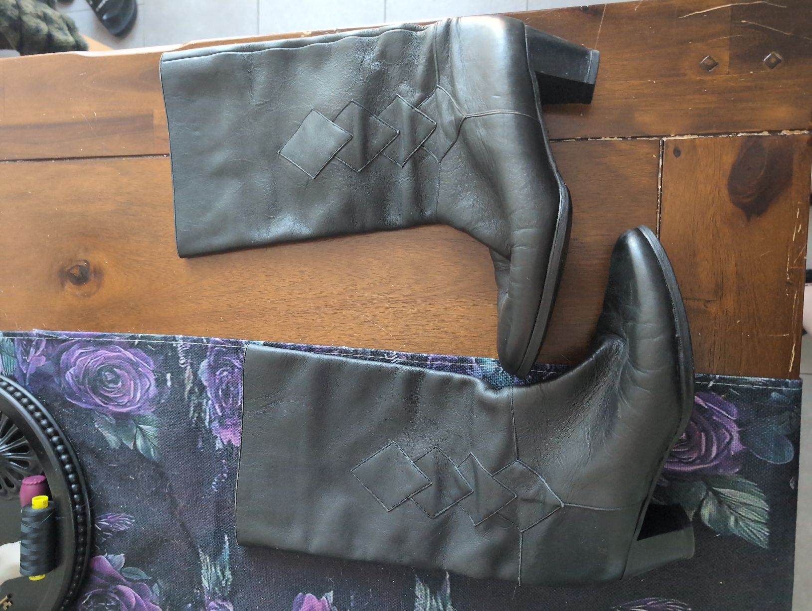 Bally Scarpe da donna: Vintage Stiefel von Bally, Grösse 6.5 – Usato da Busswil BE venduto da MissMuffin 1