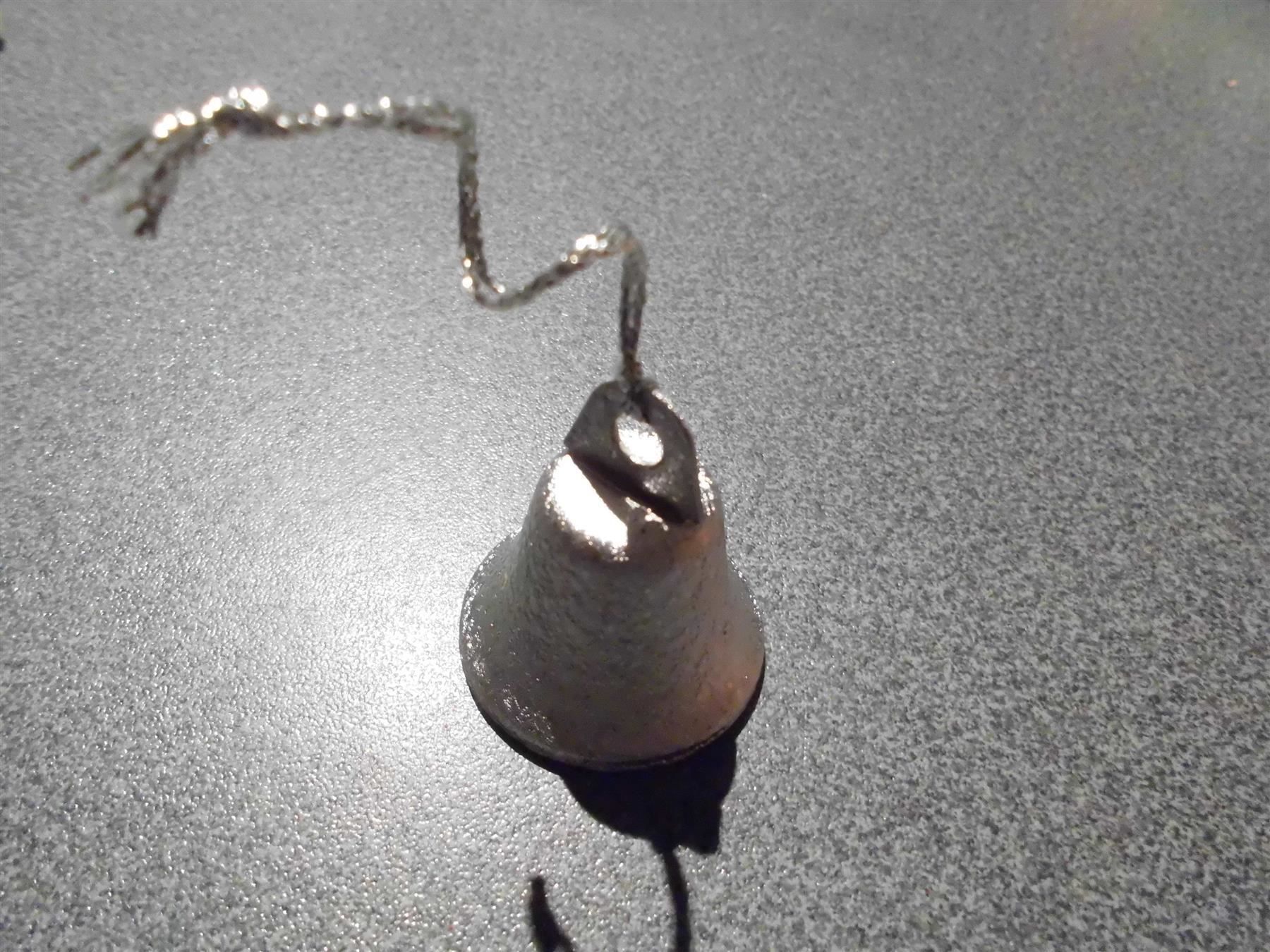Tutte le decorazioni: Glöckchen silberfarbig – Usato da Zürich venduto da Motzkuh