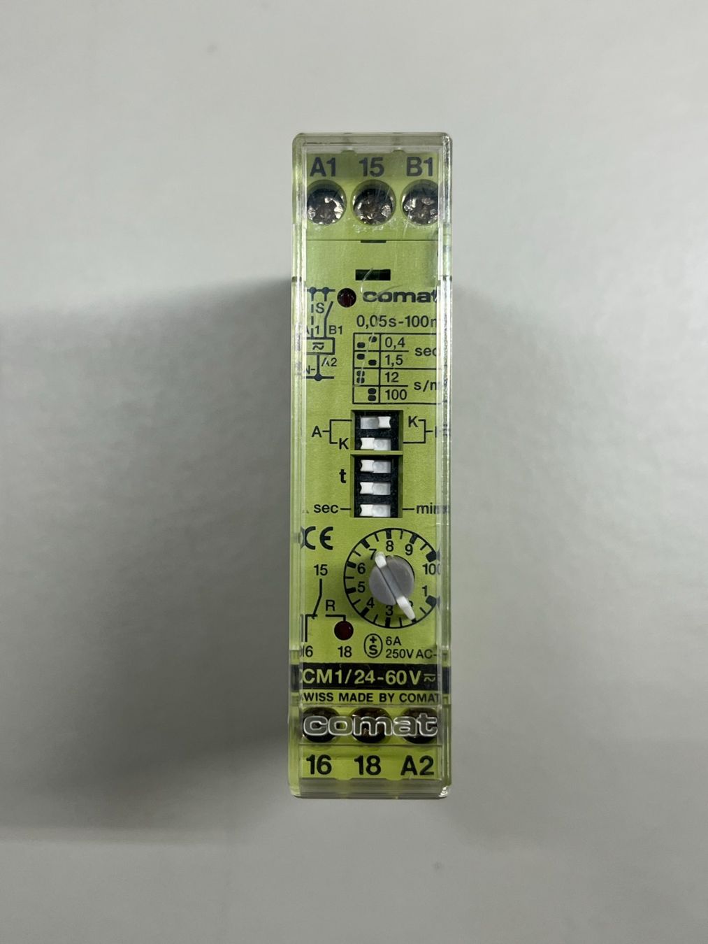 Componenti elettronici: Konvolut Comat Relais und Zeitrelais 24VDC – Usato da Jenaz venduto da Speedy350 1