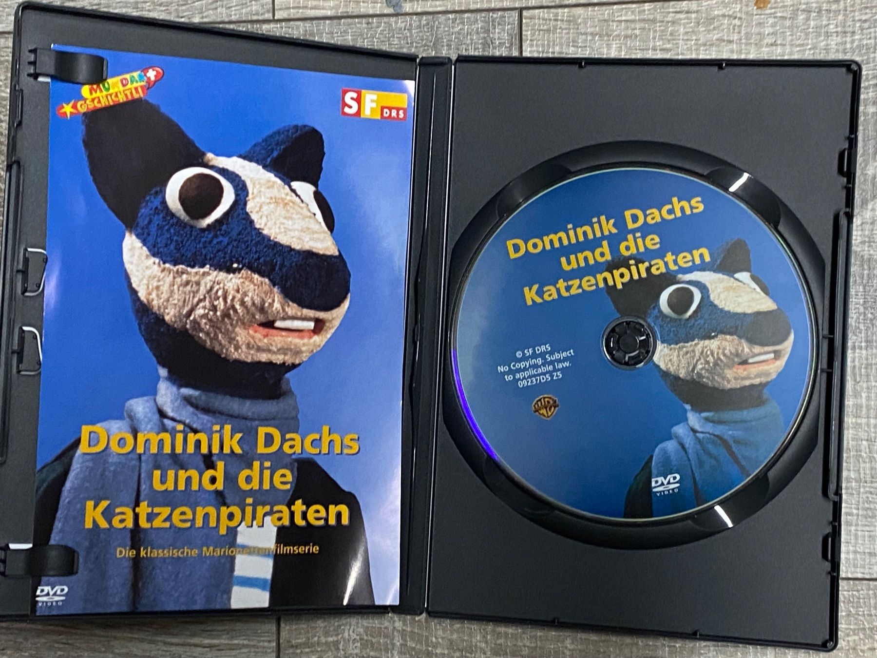 Tutti i DVDs: Dominik Dachs + Pingu – Usato da Muri b. Bern venduto da AdidasCollector 1