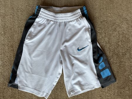 Sporthose Nike kurz