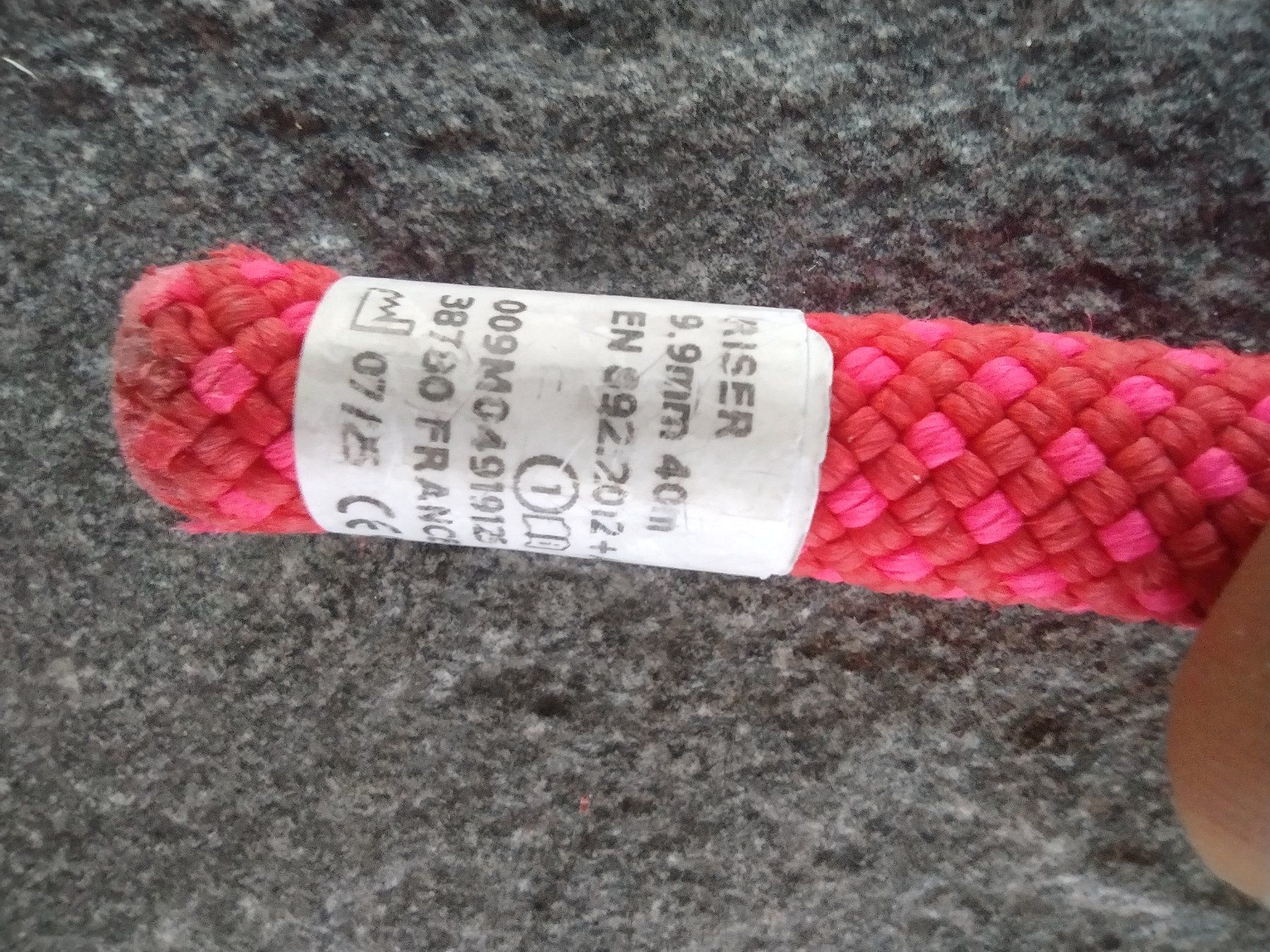 Matériel de grimpe: Kletterseil Beal Riser 9.9 MM Bergfreunde Edition – D'occasion à Adliswil par piottaZH 2