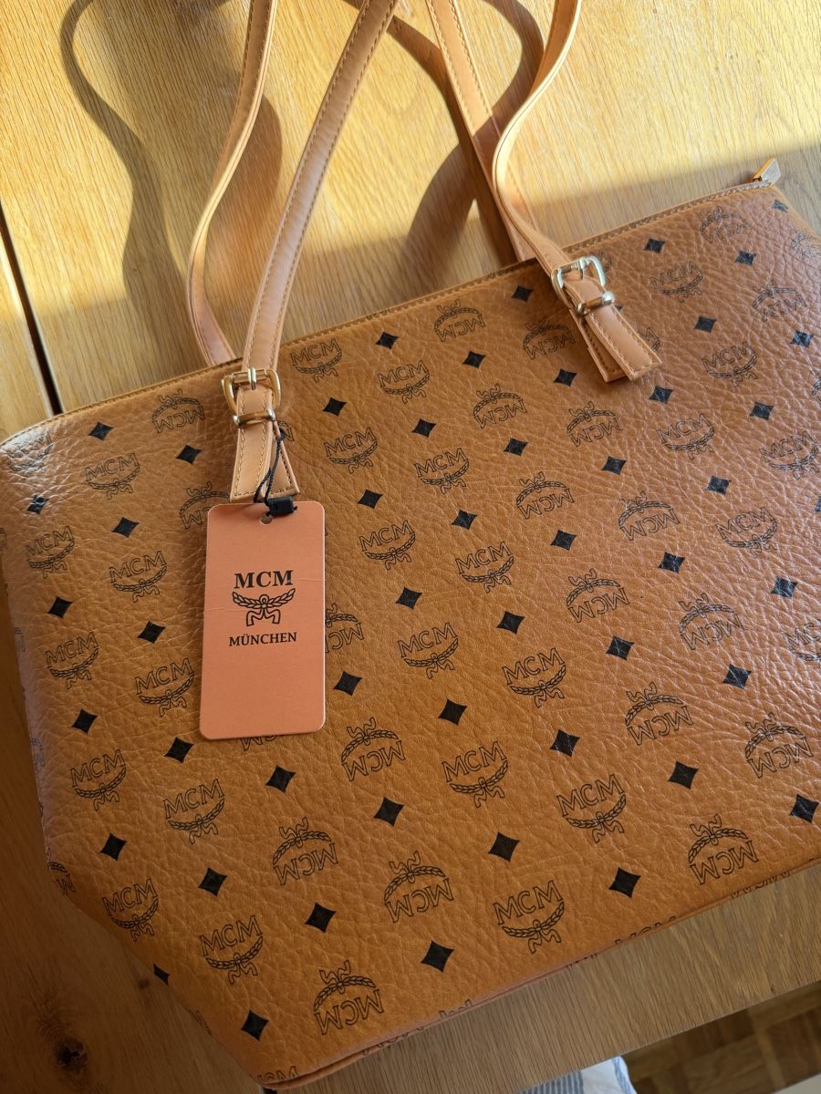 Sacs femmes: Tasche NEU – Neuf avec emballage d'origine à Triesenberg par dom_hd56 2