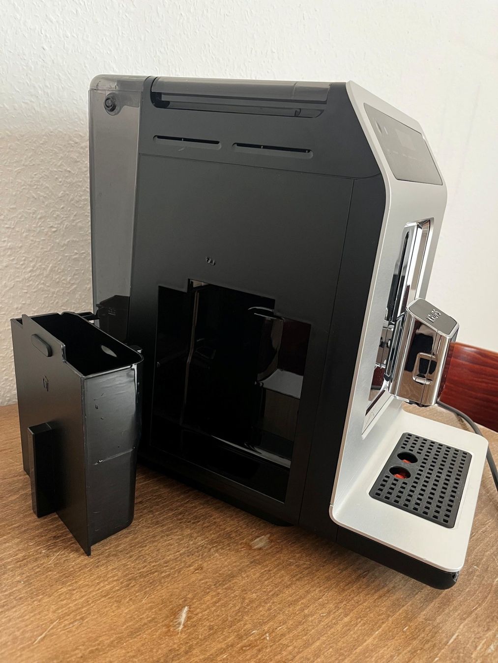 Krups Macchine per caffè & Macchine per espresso: KRUPS Evidence EA89 Kaffeevollautomat mit Milchsystem & Edel – Usato da Waltenschwil venduto da Jefra1 2