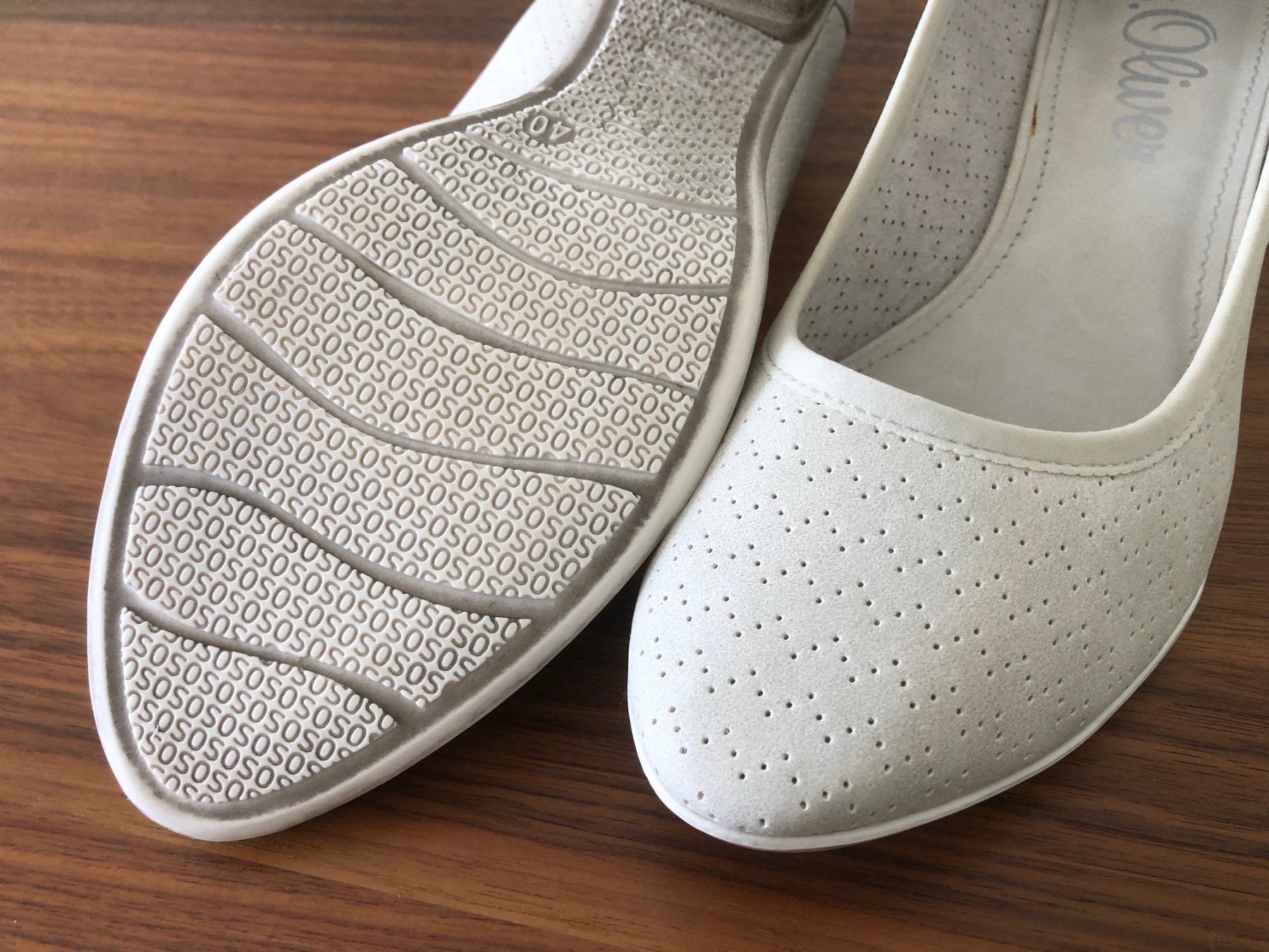 S.Oliver Scarpe da donna: Pumps hellbeige, neuwertig, Gr. 40 von S.Oliver – Nuovo (secondo la descrizione) da Hergiswil NW venduto da redrose51 3