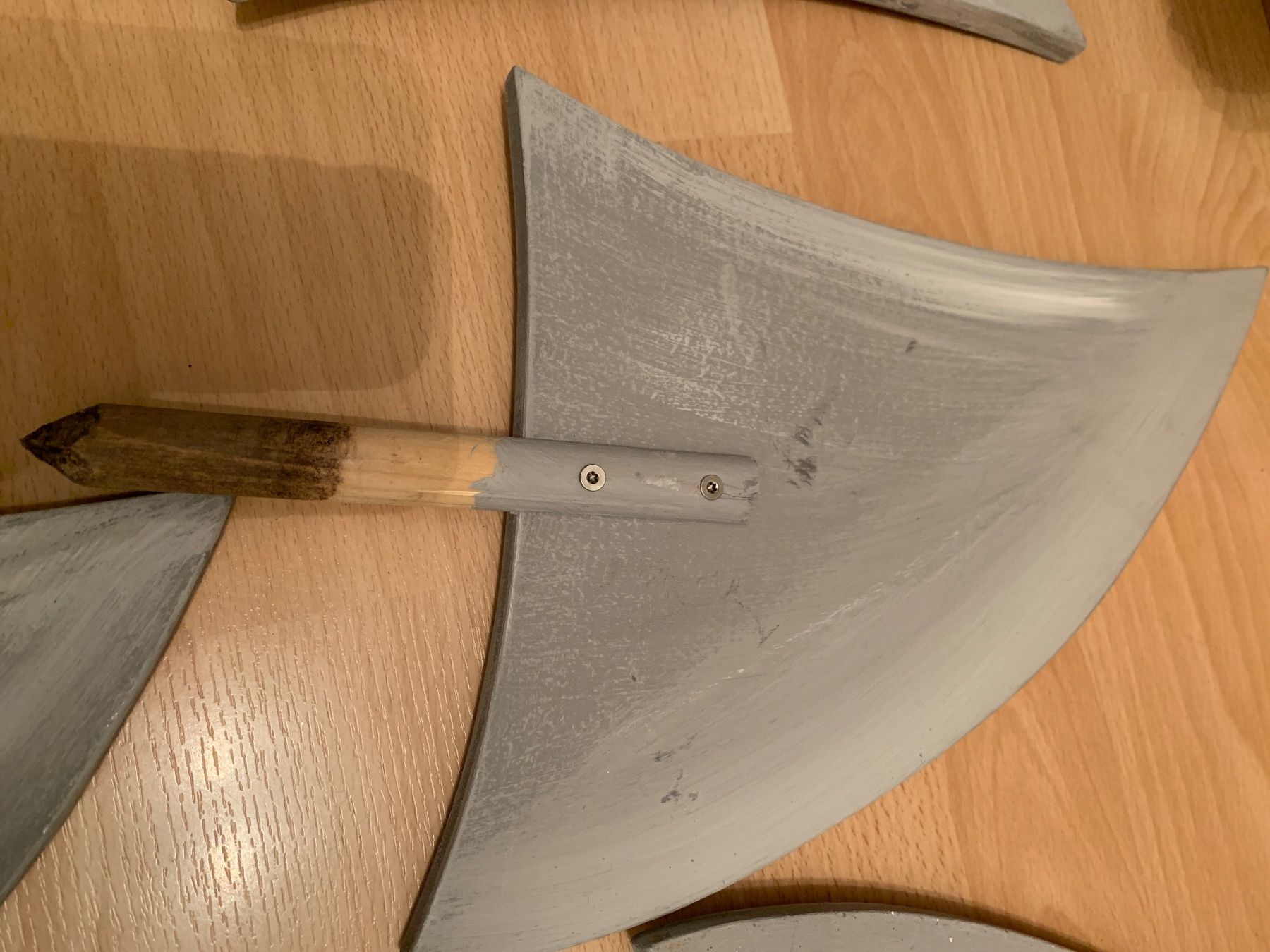 Tutte le decorazioni: 6 Haifischflossen Deko Holz – Usato da Walenstadt venduto da Smokyboy 2
