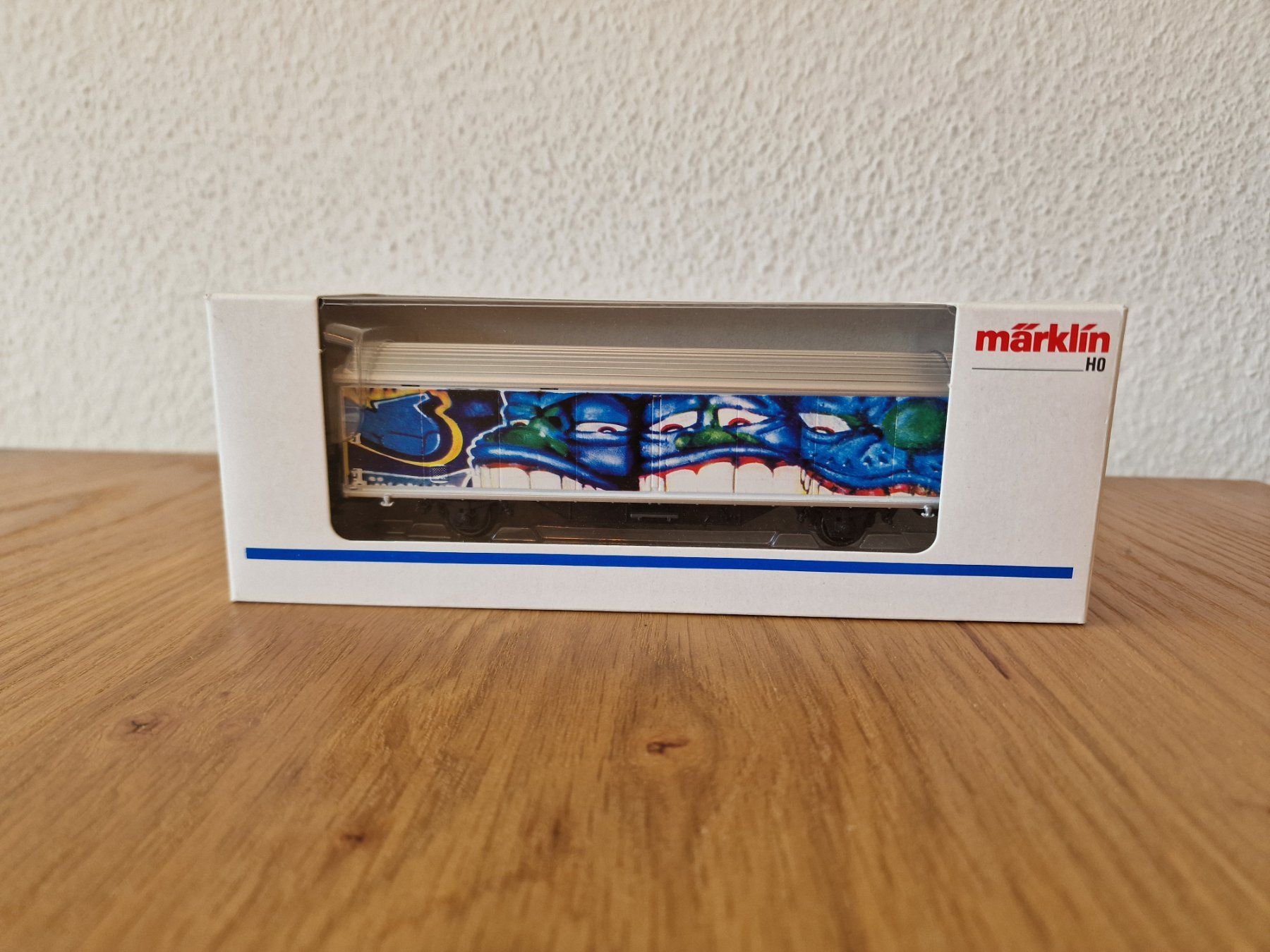 Märklin Modelleisenbahnen: Märklin Graffiti Güterwagen H0 – Gebraucht aus Matten b. Interlaken von lor_hr9w 3