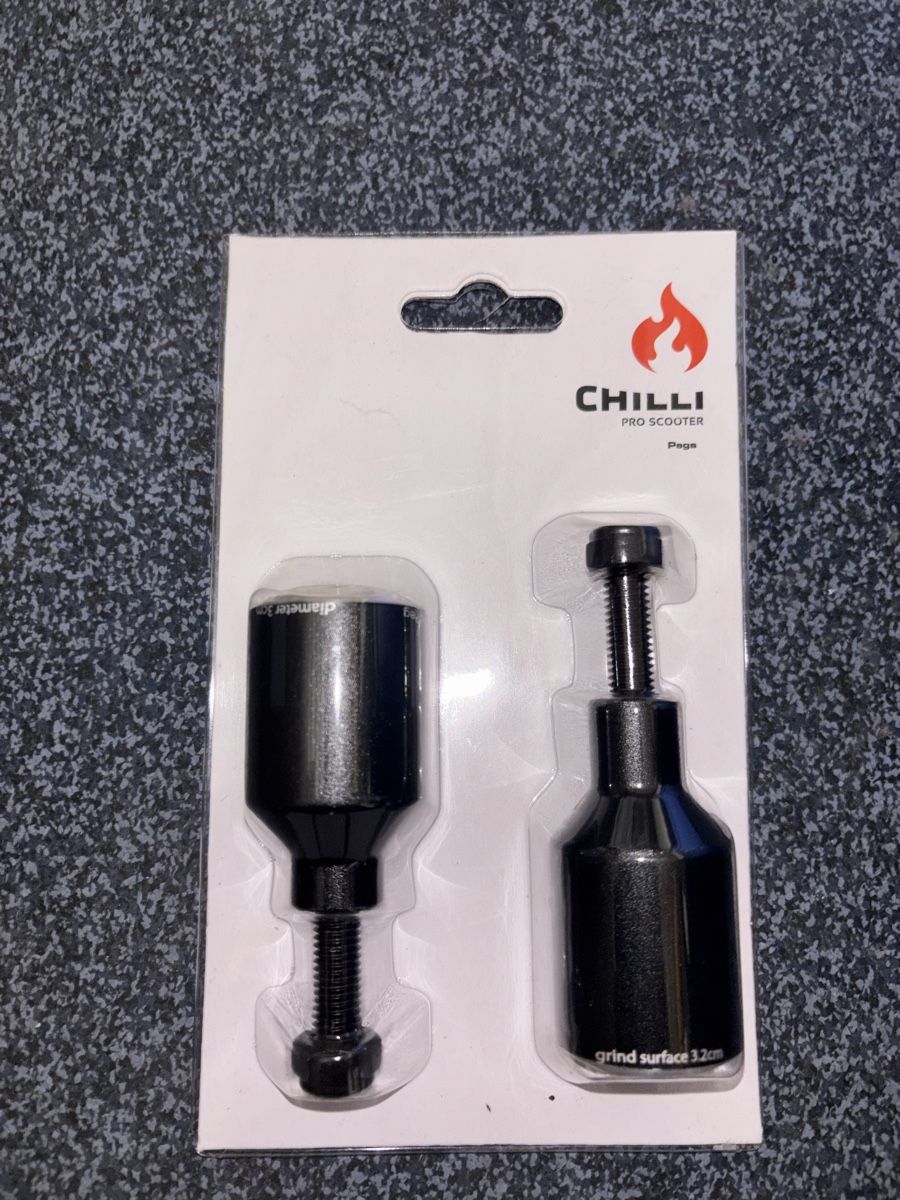 Scooter: Chilli Pegs Rocket Black und 14 Scooter MX Headset – Nuovo e nell'imballaggio originale da Rudolfstetten venduto da KerstinB01