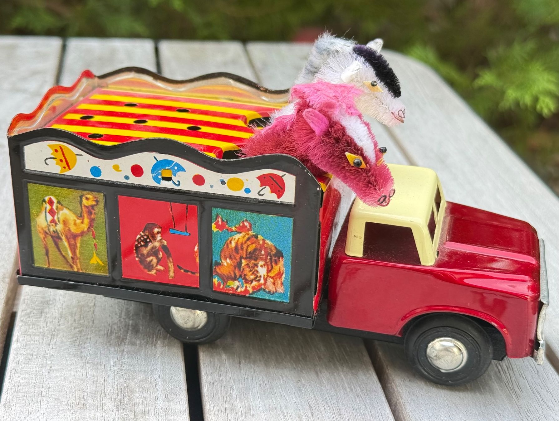 Modellini d'auto: Voiture de cirque - MF 974 – Difettoso da Denges venduto da peumens 1