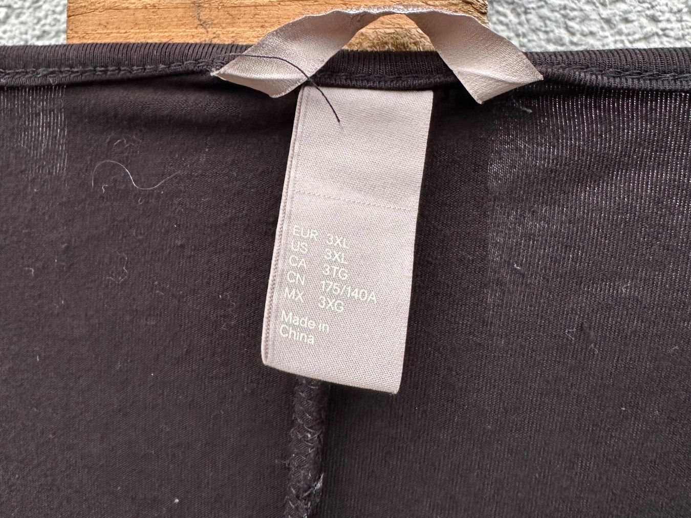 H&M Vestiti: Kleiderpaket Grösse 3XL – Usato da Tannay venduto da naxos66 1
