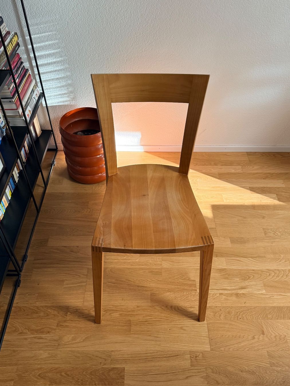 Sedie: Holzstuhl Victoria Design / Kirscholz – Usato da Solothurn venduto da NUVICO 4